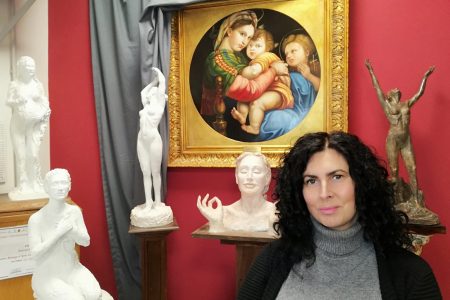 Elena Prosperi, nello show room della bottega d'arte